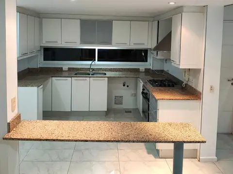 Casa en Alquiler en Mendoza, $ 1.900.000