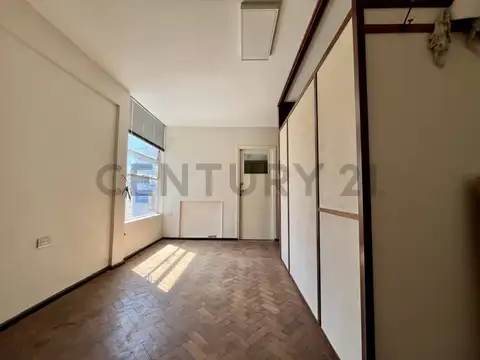 San Martin 600, Piso 9