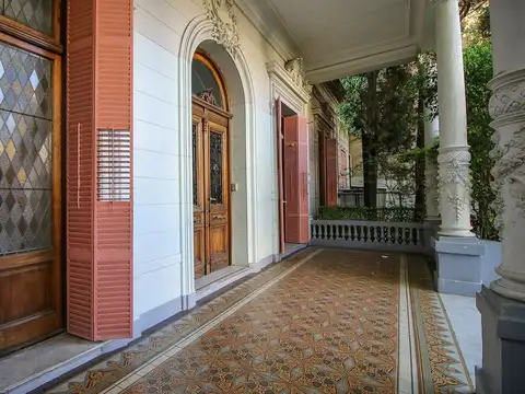 Local en Alquiler 162 años