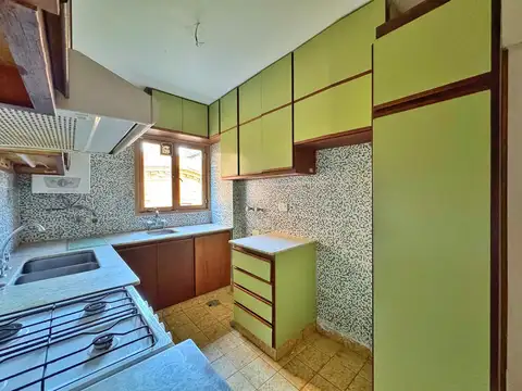 Departamento 5 ambientes con 2 baños