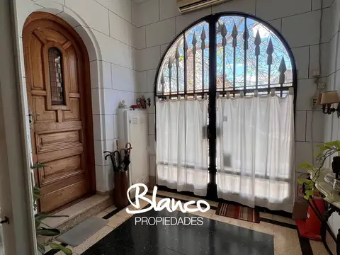 Calle Cosme - San Isidro -