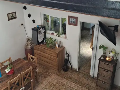 Casa 4 ambientes con 1 baño