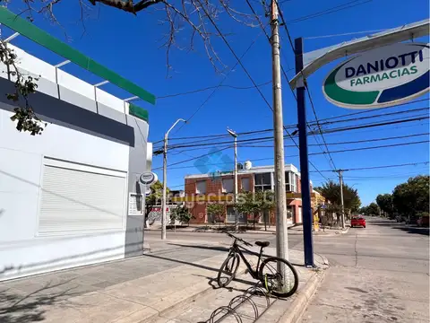 italia esquina gral cabrera