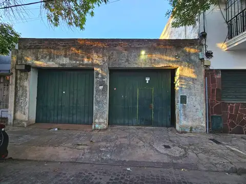 Galpón EN VENTA de 252 m2 excelente zona norte a metros de Av. Alberdi!