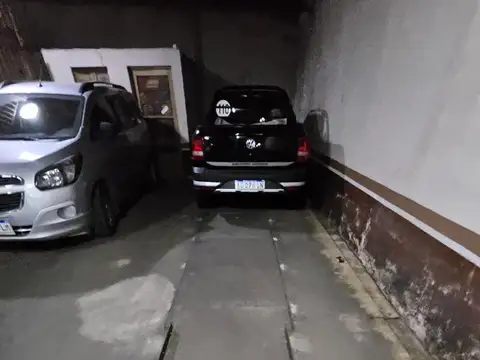 Galpón EN VENTA de 252 m2 excelente zona norte a metros de Av. Alberdi!