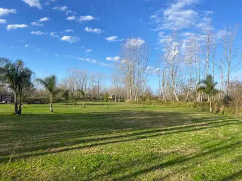 Lote en el delta, de 800 m2, esquina, Complejo Ecoturistico CORNAMUSA - Mikler y de la Serna