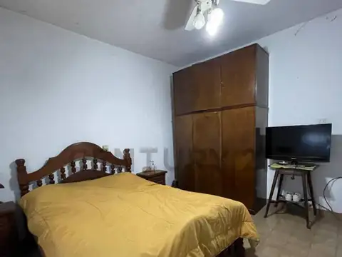 Casa en Venta con 5 cocheras