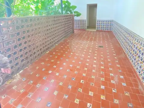 Casa 5 ambientes con 4 baños