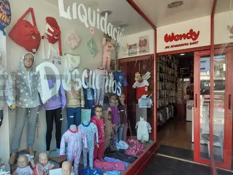 Avenida Rivadavia 8400, Piso 0