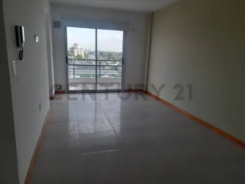 DEPARTAMENTO DE 2 AMBIENTES EN EL CENTRO DE SANTOS LUGARES