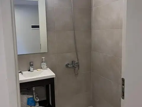 Manuela Pedraza al 2400