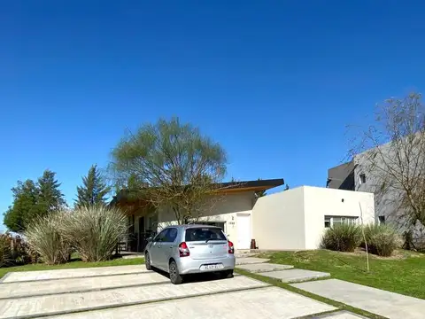 Casa en Alquiler Temporal en San Matias, USD 2.600