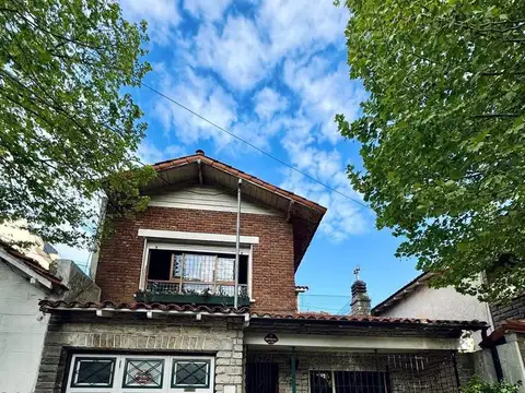 Chalet 6 Ambientes Apto Profesional - Olavarria al 3300