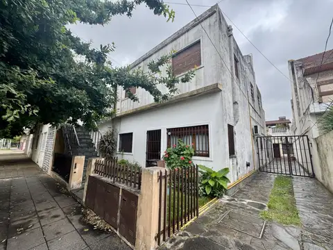 Ph - Venta - Argentina, Tres de Febrero - Esquiu 4781