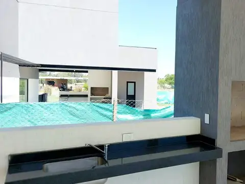 Casa en Venta en Santa Elena, USD 185.000