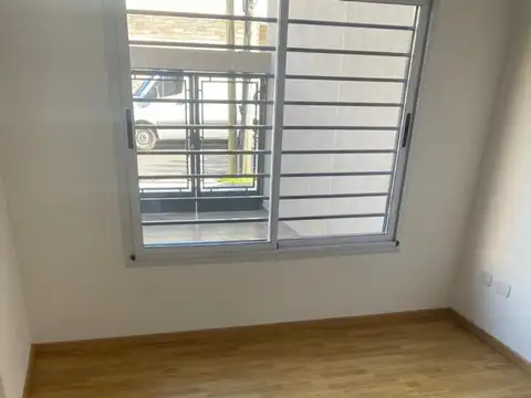 Departamento en Alquiler en Ramos Mejia Sur, $ 900.000