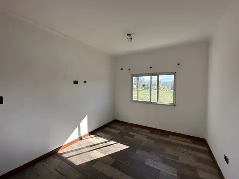 Hermosa Casa 3 dorm con piscina en Piñero