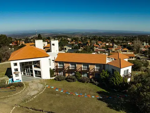 Hotel 12 hab., 700 m2 constr.  s/lote 3300 m2 Merlo S. Luis