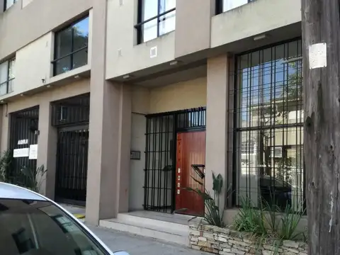 Ing Emilio Mitre 1000, Piso 1