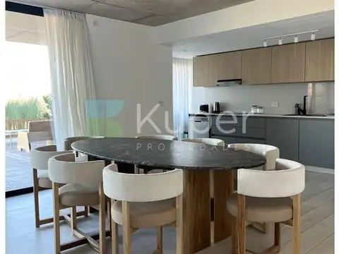 Departamento en Alquiler de 4 ambientes