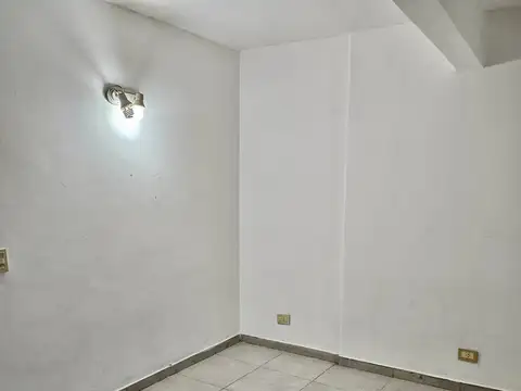 Eugenia Ottone De Asconape 300, Piso 1