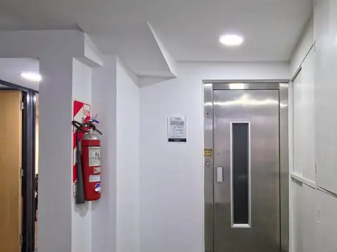 Oficina en Venta 80 años