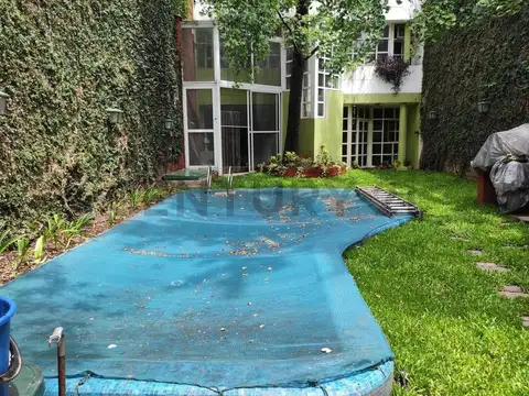 Venta casa 5 ambientes dependencia 2 piletas Jardin Garage Playroom Palermo Hollywood