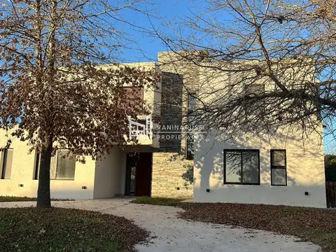 Casa en venta en Haras Santa María - Las Lomas