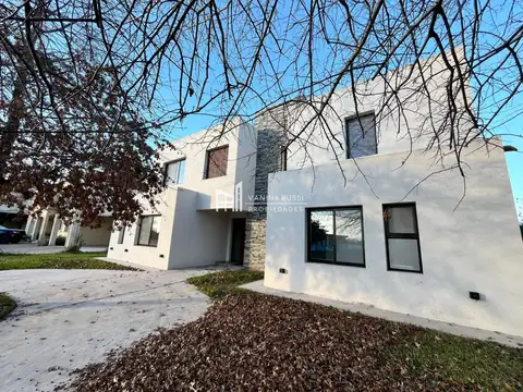 HARAS SANTA MARIA - BARRIO LAS LOMAS - ESCOBAR 1900