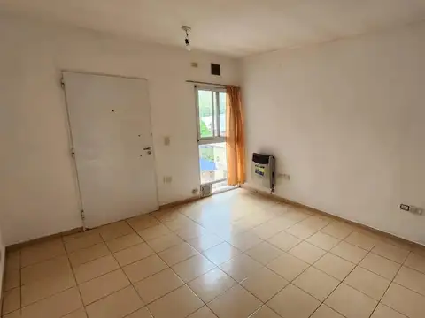 Departamento de un dormitorio, centrico, todos los servicios