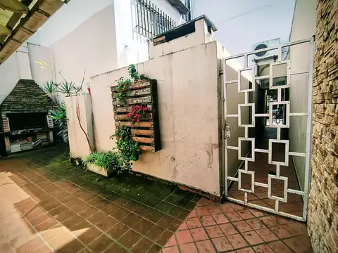 Depto Tipo Casa en Venta 43 años