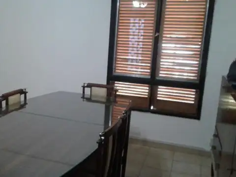 Departamento En Venta En Ezpeleta Este
