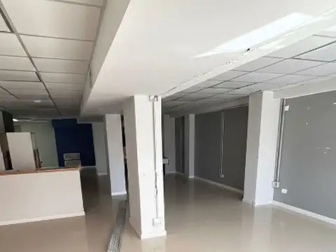 Oficina en Alquiler en Centro, $ 1.750.000