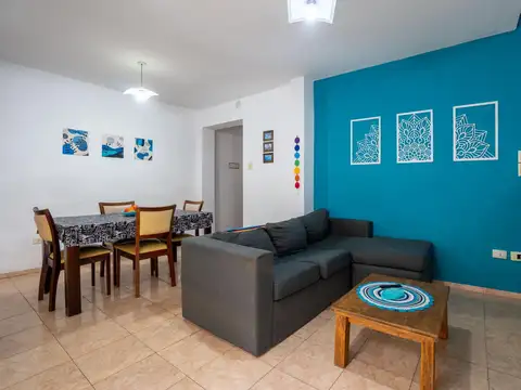 VENTA Casa de 2 dormitorios con patio y terraza en Nuestra Señora de Lourdes - Rosario