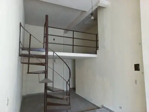 VENTA OFICINA O DEPÓSITO PARQUE AVELLANEDA 51 M2