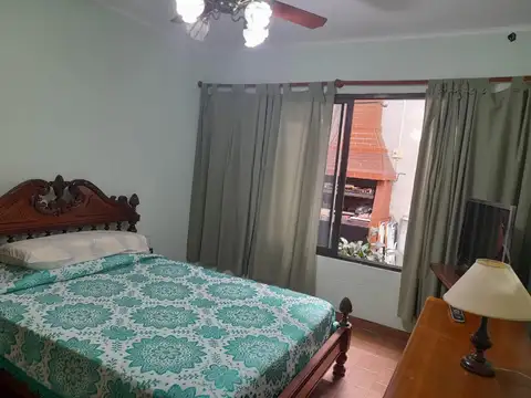 Av. Larrazabal 550 , Piso PB