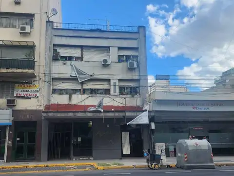 Edificio Comercial -  Departamentos y oficinas - 1146 m² Liniers