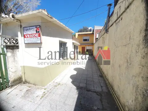 Francisco de las Carreras 300