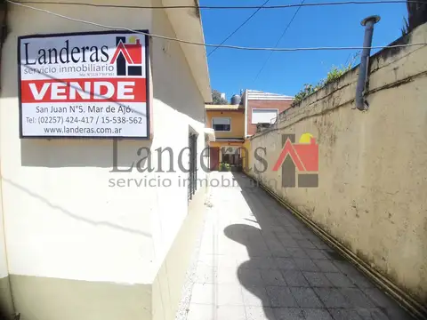 VENTA EN BLOCK - Casa 3 amb. + Departamento 2 amb. - PH