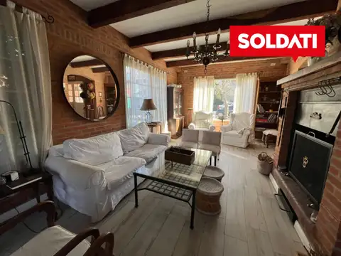 Casa en Venta en El Establo, USD 380.000