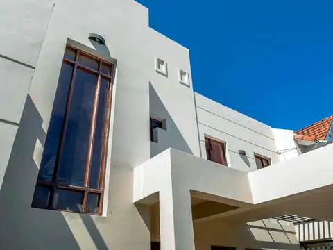 Casa en Alquiler de 3 dormitorios