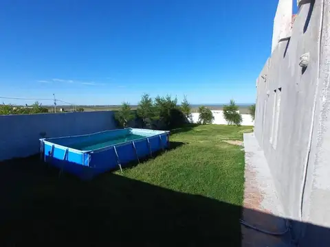 Casa 4 ambientes con 1 baño