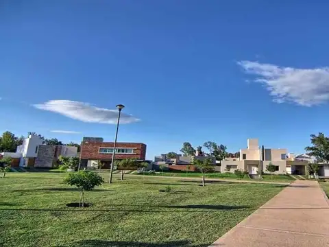 Mza 65 Lote 02 San Ignacio Village (calle Ushuaia)