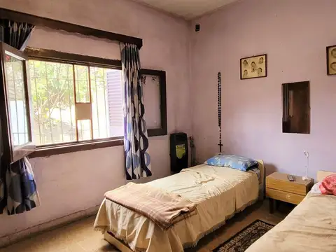 Casa 3 ambientes con 1 baño