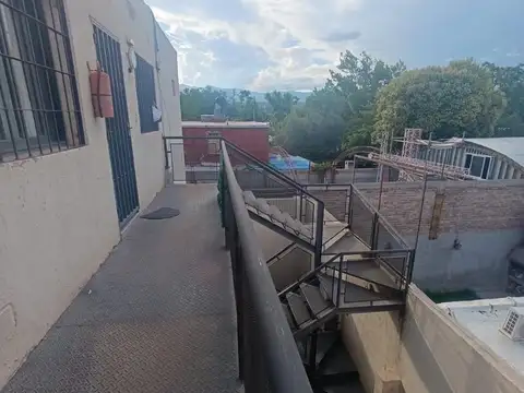 COCUCCI INMOBILIARIA VENDE excelente departamento en Godoy Cruz