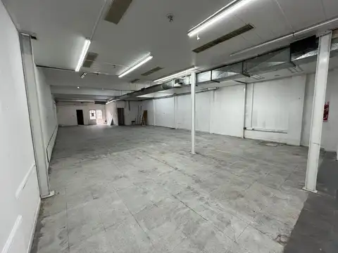 Galpon en Alquiler en Flores, $ 1.900.000