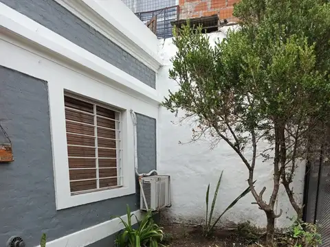 Casa en Venta en Castelar, USD 130.000