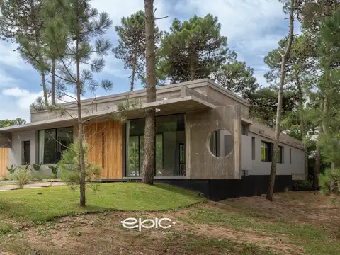 Alquiler Casa Barrio Alamos Pinamar