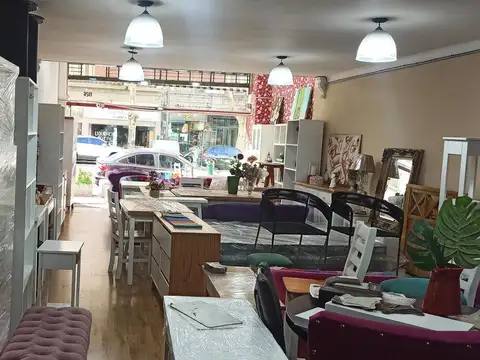 Av. Belgrano  al 1900