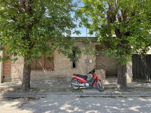 Galpon a la venta en lujan calle libertad 1227 esquina independencia